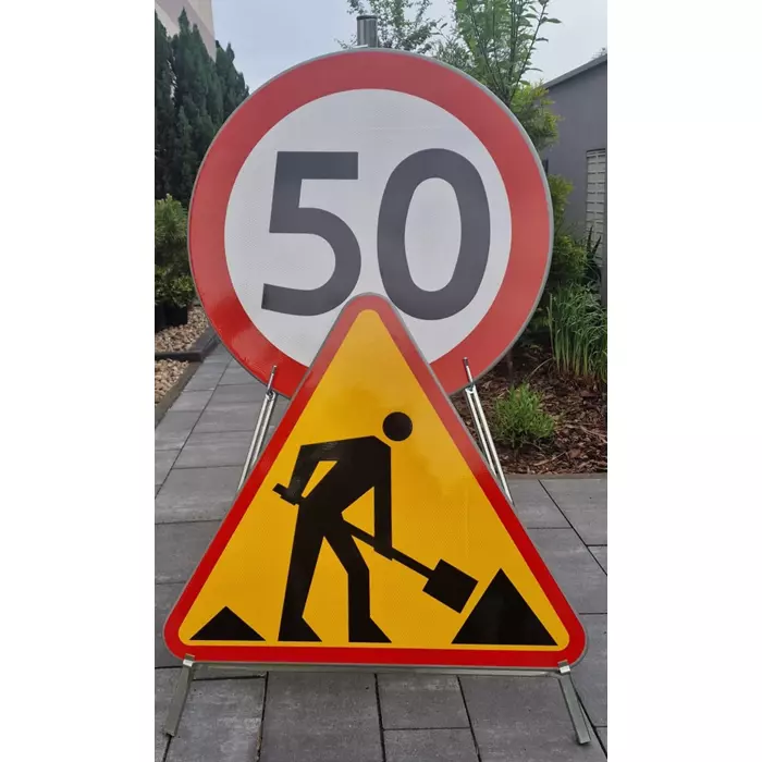 Stojak składany ocynkowany do znaków drogowych max. rozmiar znaku 1050 mm - obrazek 6